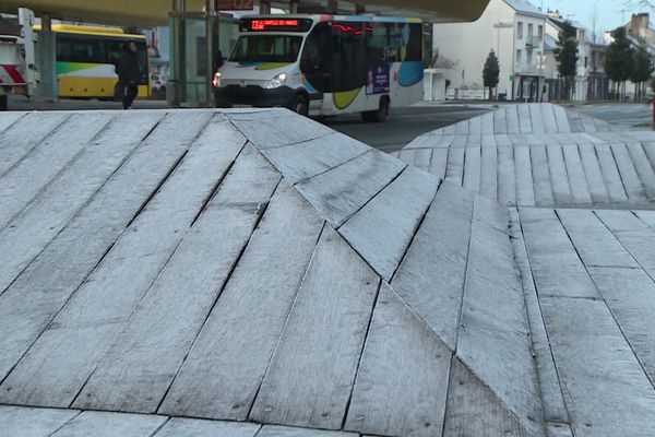 Le verglas rend la circulation difficile ert dangereuse ce vendredi 20 janvier en Loire-Atlantique comme ici à Saint-Nazaire • © France 3 Pays de la Loire Elodie Soulard