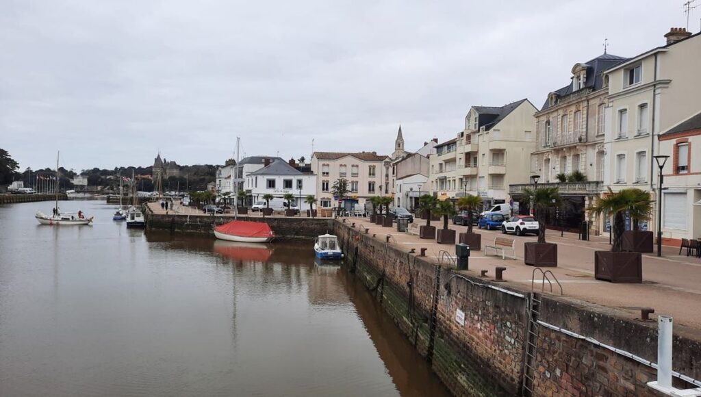 38 maisons, 90 appartements et 93 commerces pourraient être touchés à Pornic par une submersion marine en cas de tempête similaire à Xynthia selon le rapport © Radio France - Hélène Roussel